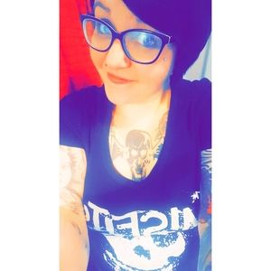 Meet your Posher, Stephanie